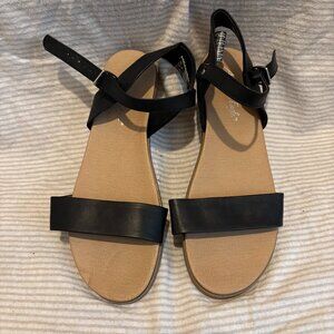 NWOT! American Eagle | Black Strappy Sandals